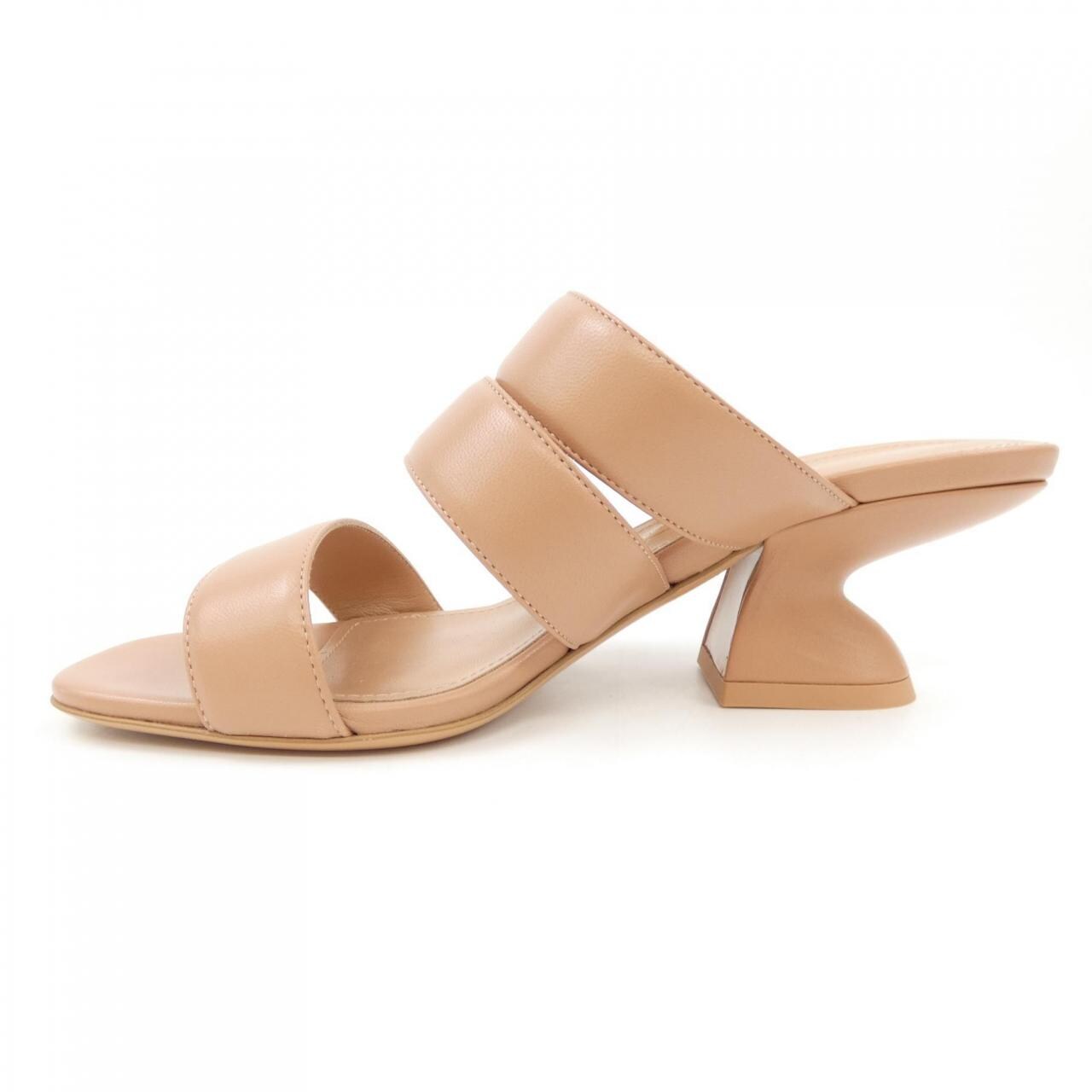 サルヴァトーレフェラガモ SALVATORE FERRAGAMO サンダル