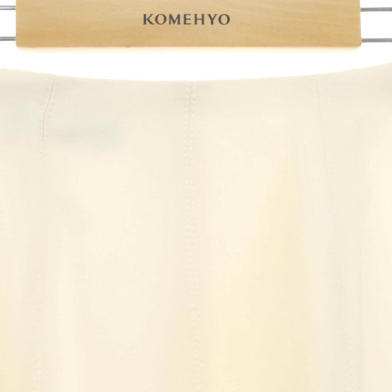 サルヴァトーレフェラガモ SALVATORE FERRAGAMO スカート