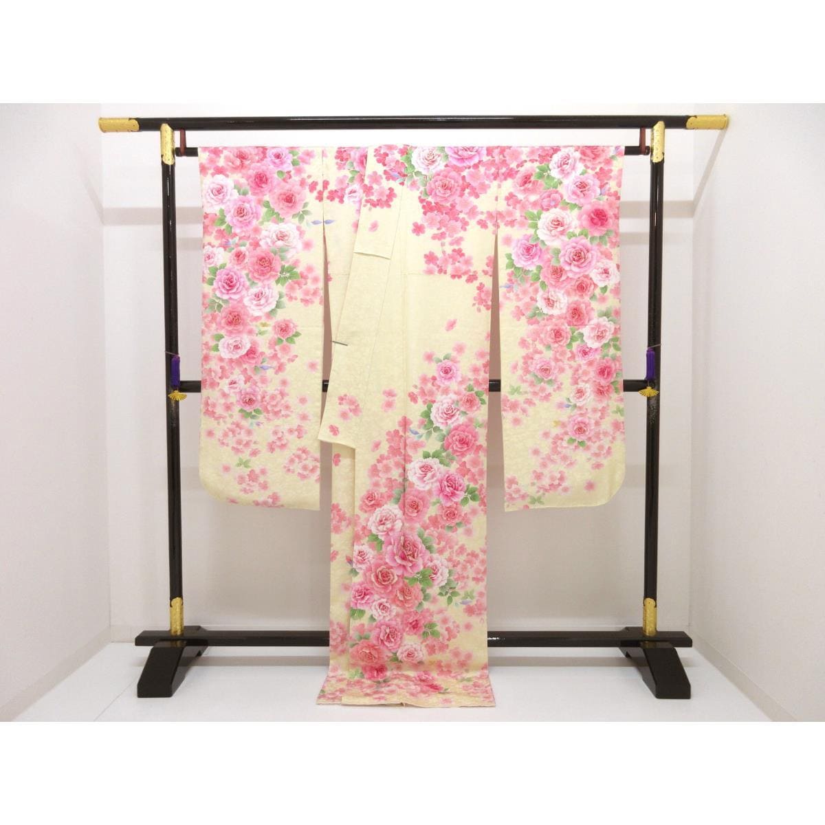 振袖　きもの・長襦袢　２点セット　身幅Ｌ寸【松田聖子】