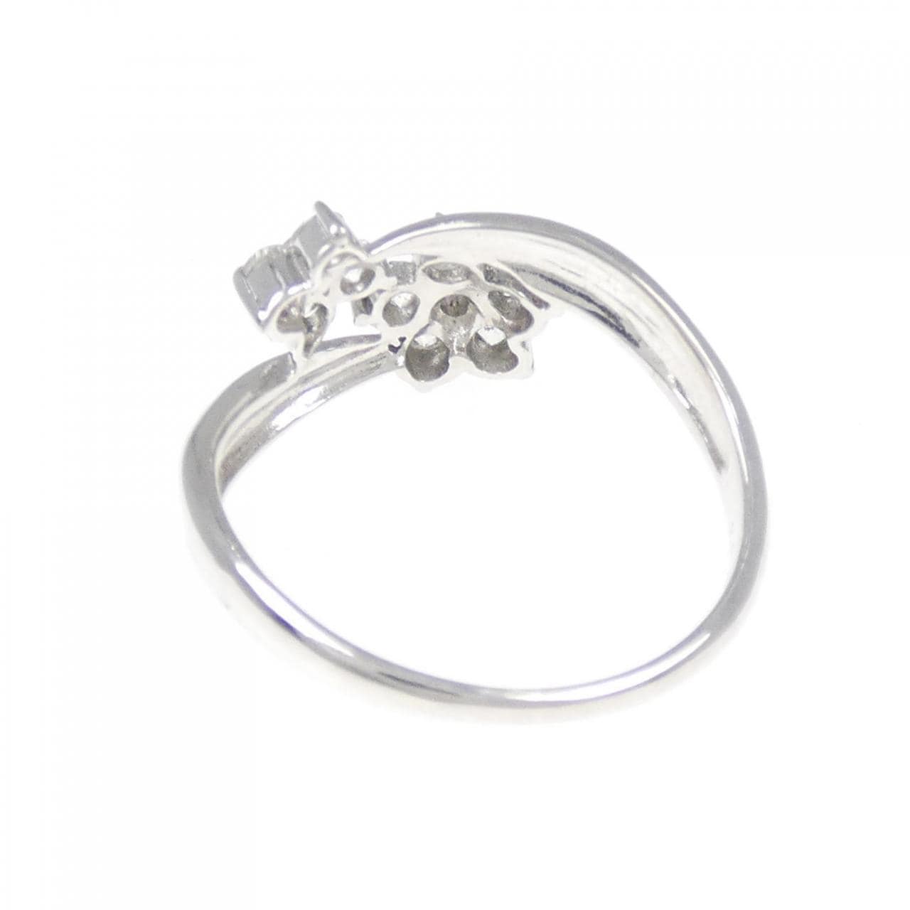 K18WG フラワー ダイヤモンド リング 0.50CT