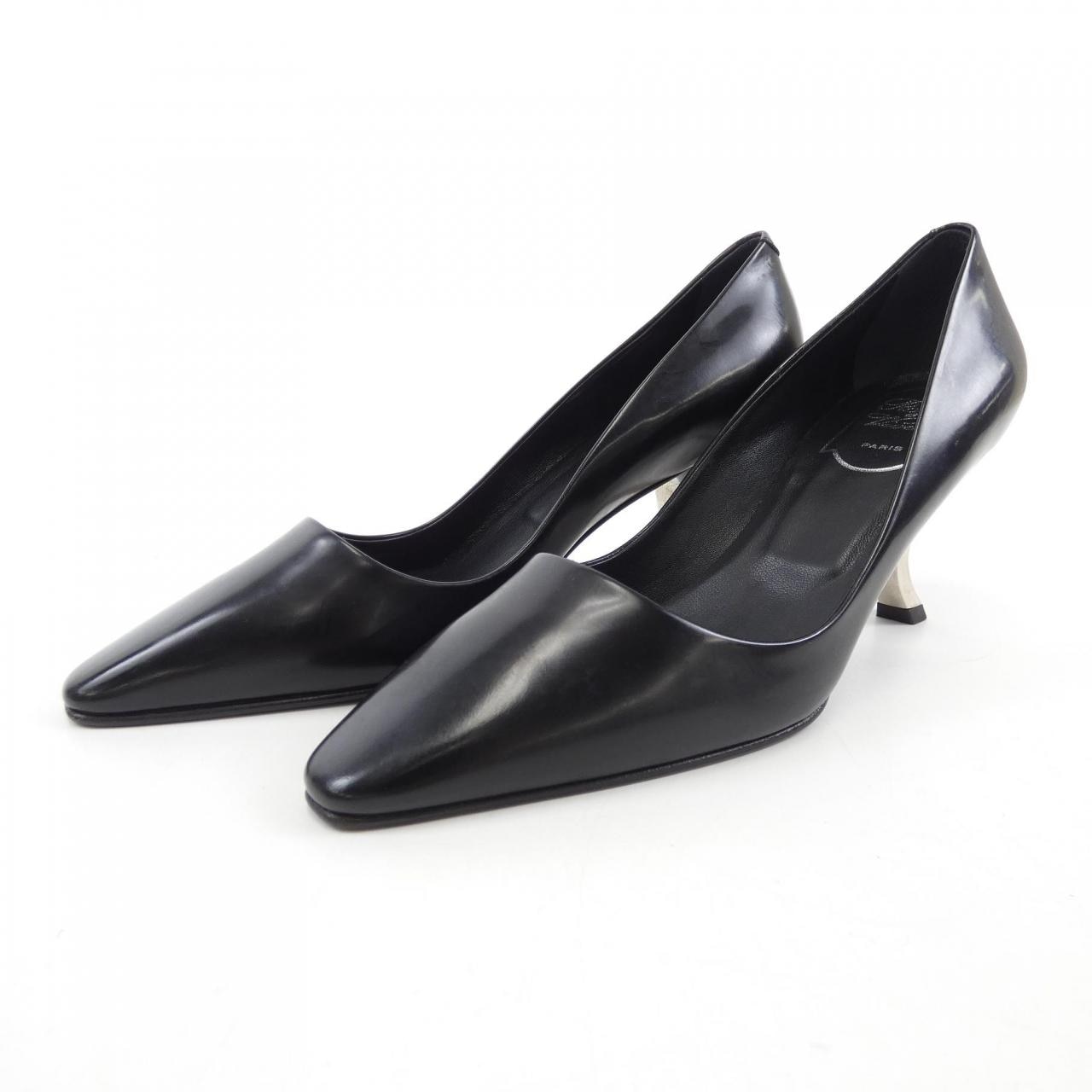 ロジェヴィヴィエ ROGER VIVIER パンプス