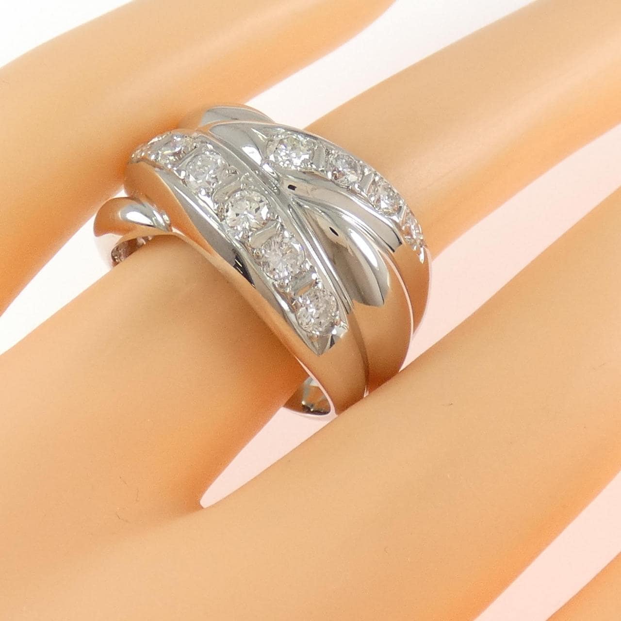 PT900 ダイヤモンド リング 1.00CT