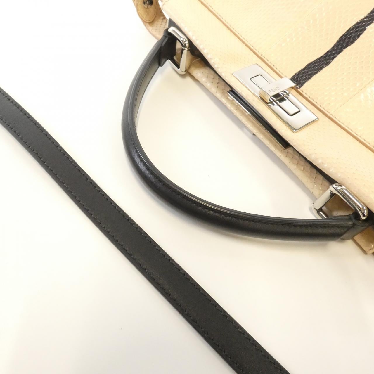 FENDI Peekaboo 8BN226 M5X 包