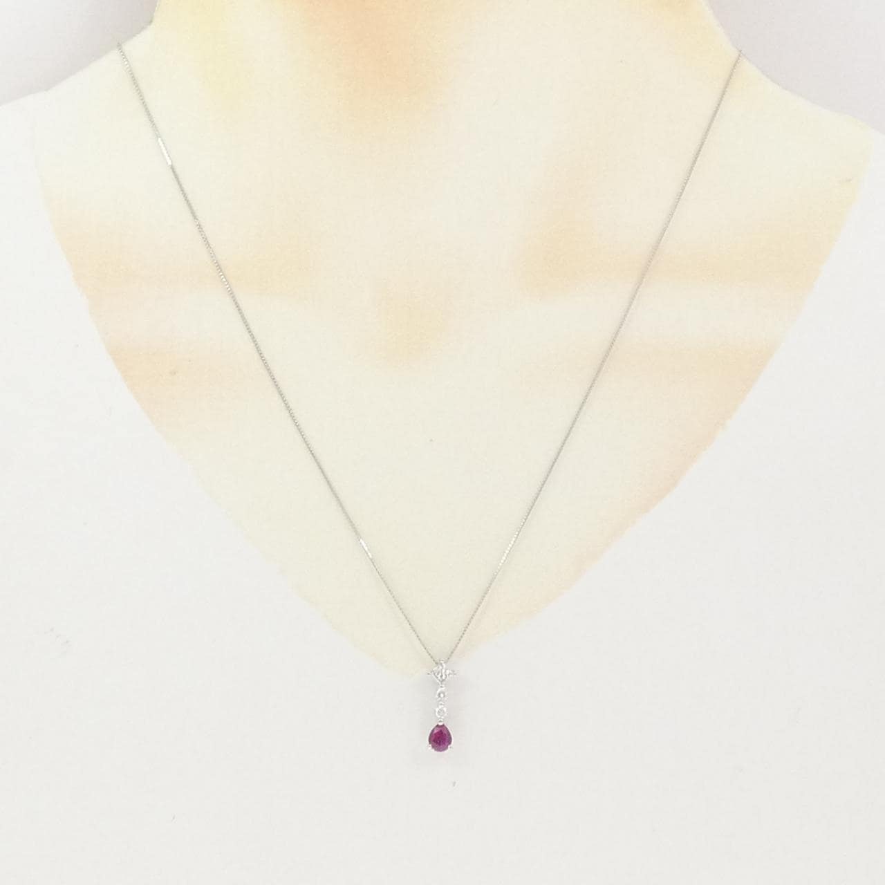 PT900/PT850 ルビー ネックレス 0.56CT