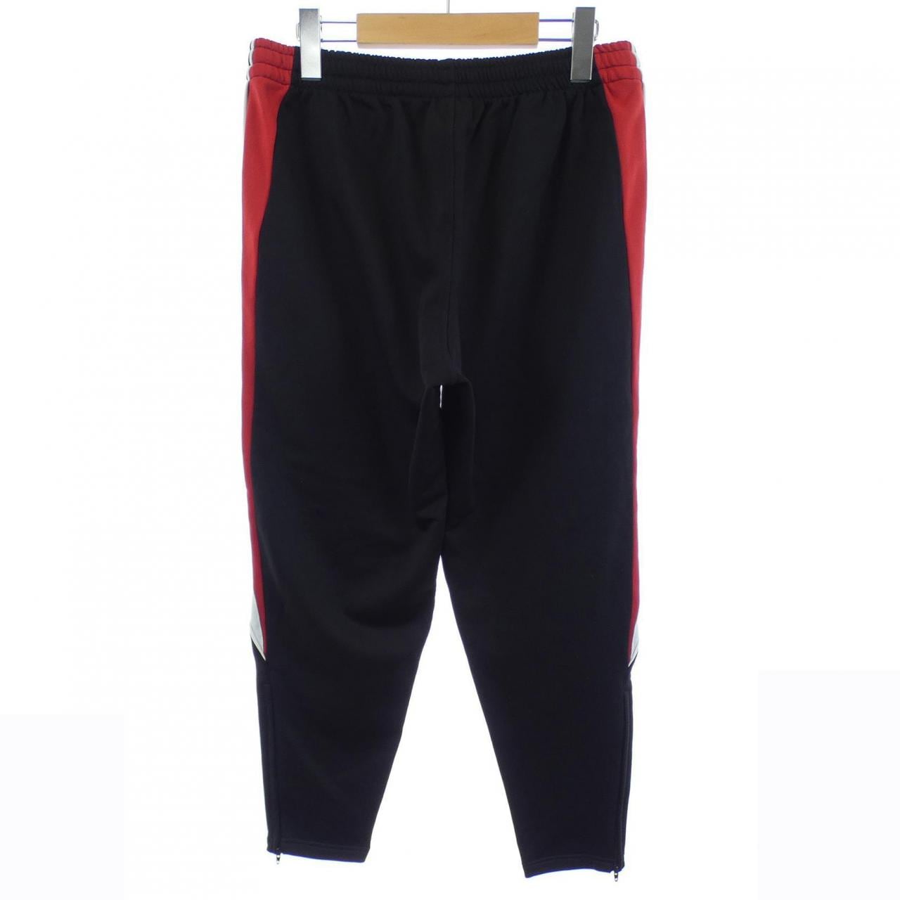 バレンシアガ BALENCIAGA PUMA 846989 TTVB2 パンツ