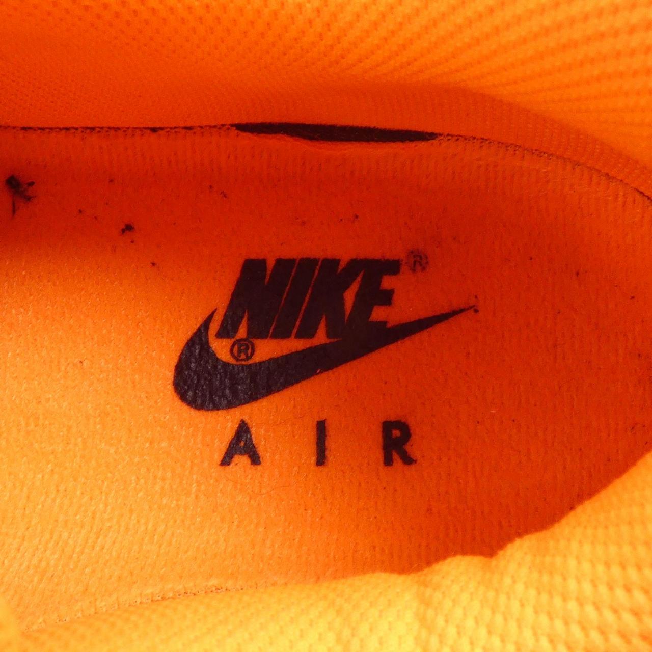 ナイキ NIKE スニーカー