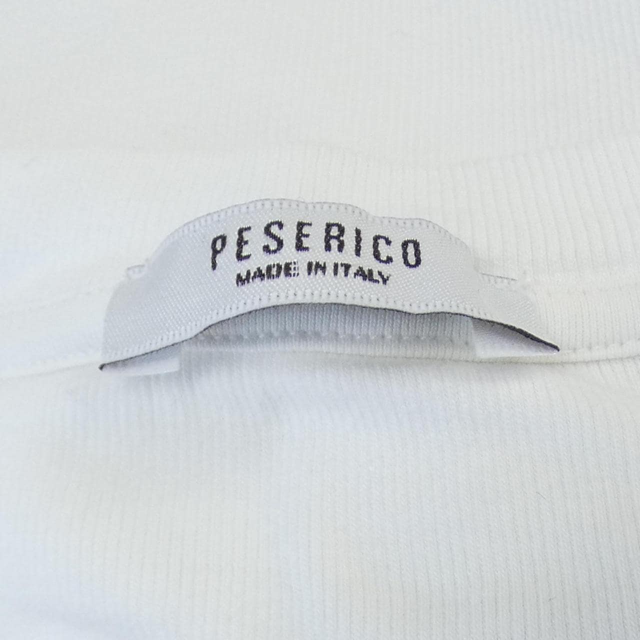 ペセリコ PESERICO Tシャツ