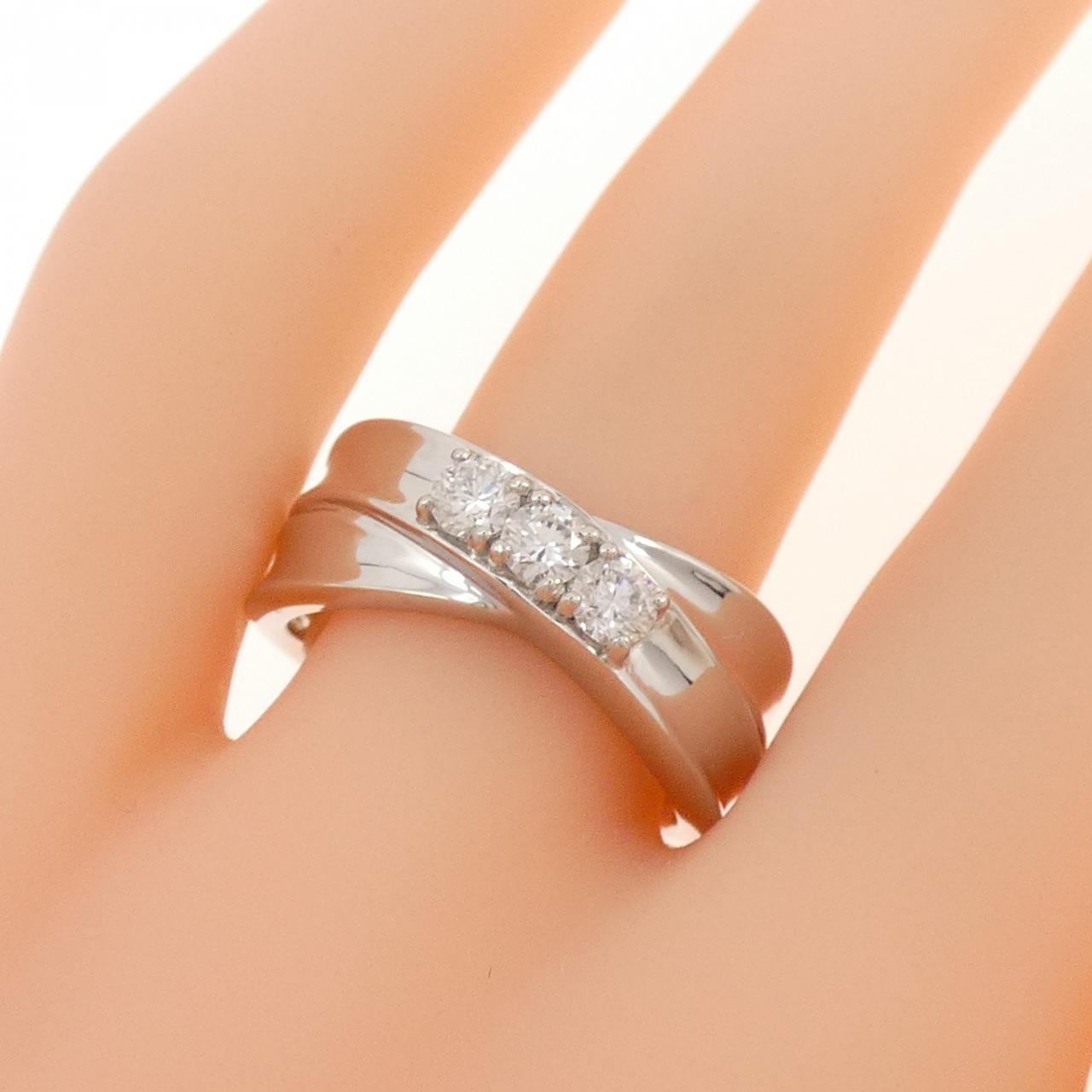 PT900 スリーストーン ダイヤモンド リング 0.40CT