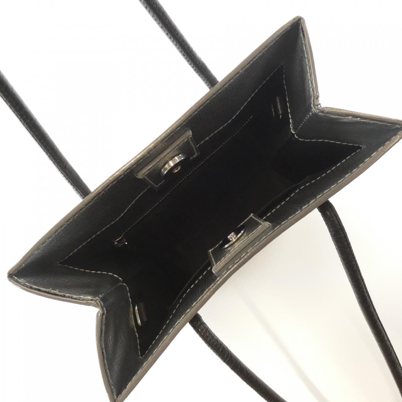 バレンシアガ ショッピング ノース サウス トート 597858 0AI4N バッグ