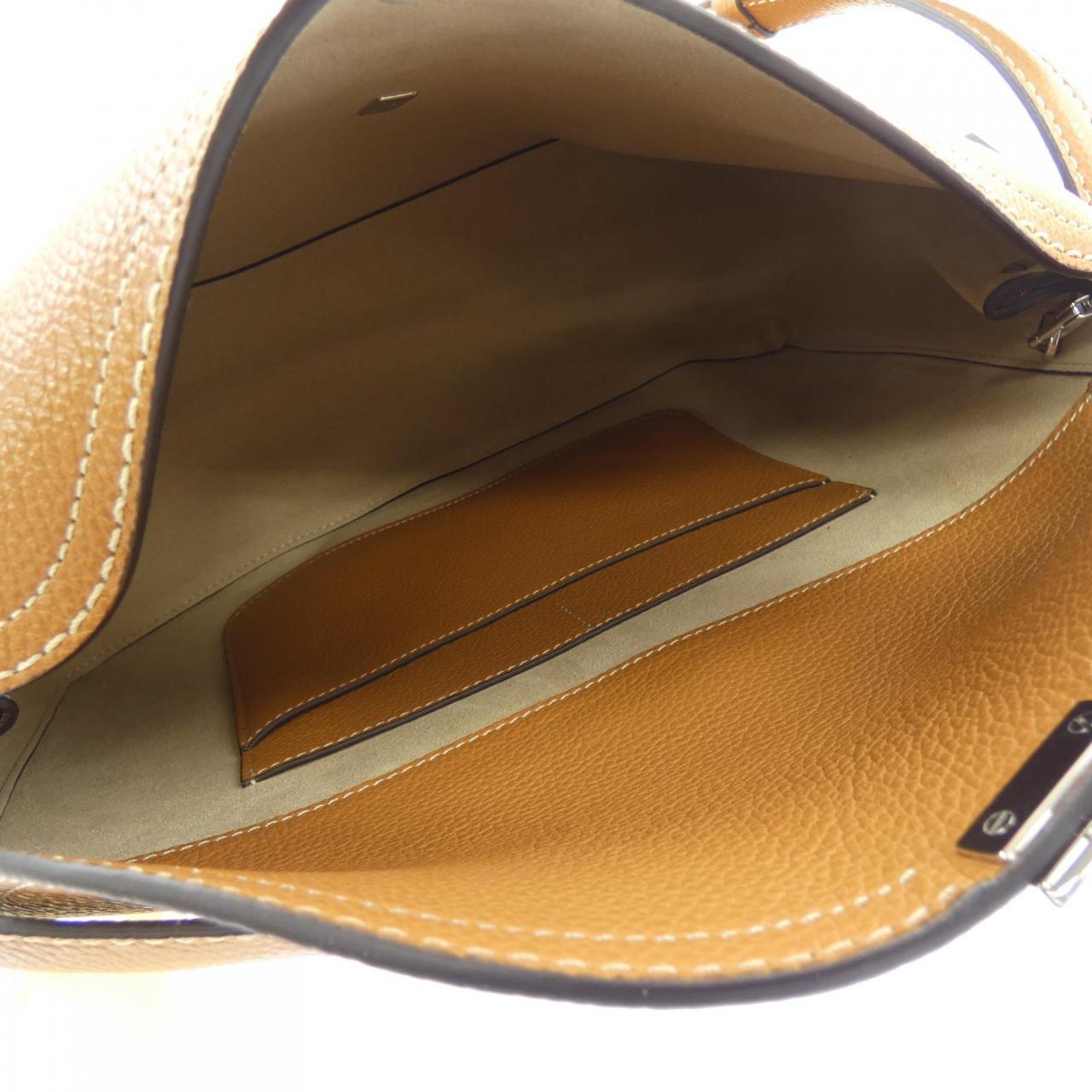 トーテム Toteme T-LOCK BAG