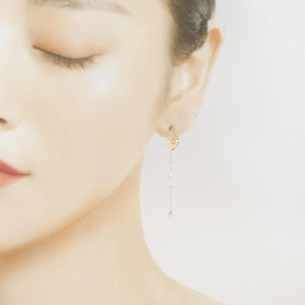 K10YG リーフ イヤリング