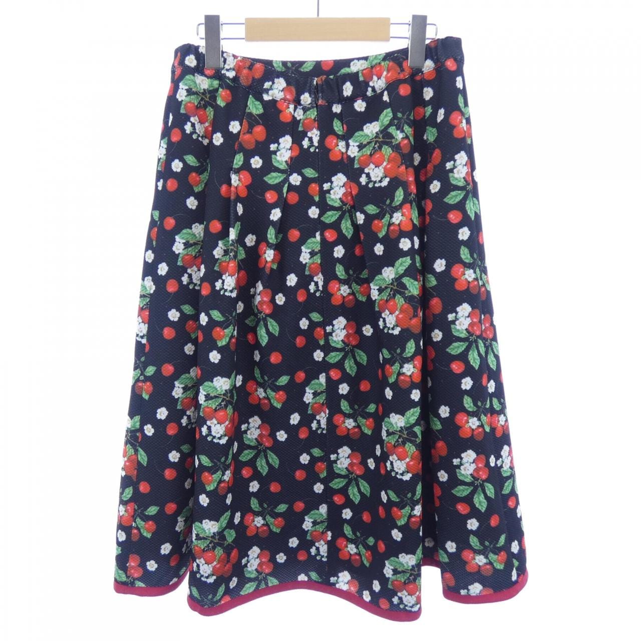 スーパービューティー SUPER BEAUTY スカート