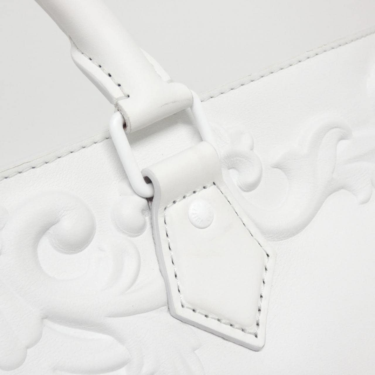 ルイヴィトン LVオーナメント サック プラ M21841 バッグ