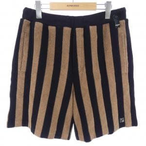 フェンディ FENDI FB0689 ARYQ ショートパンツ