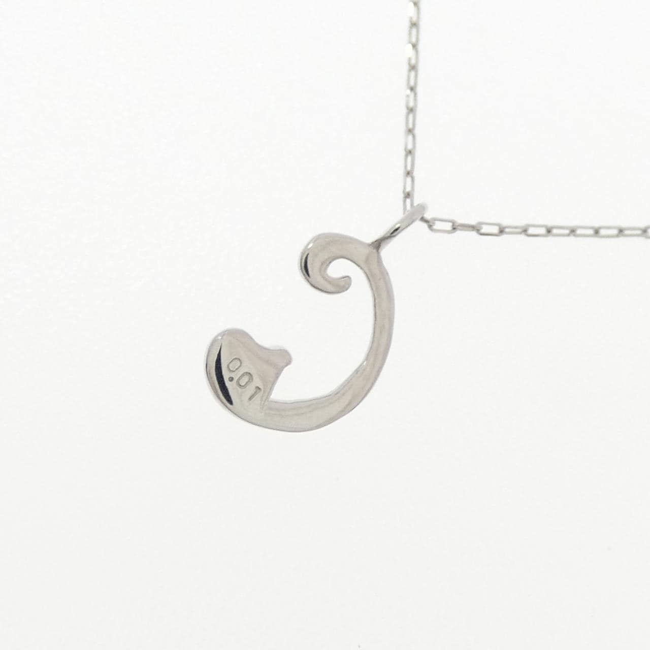 K10WG イニシャルC ダイヤモンド ネックレス 0.01CT