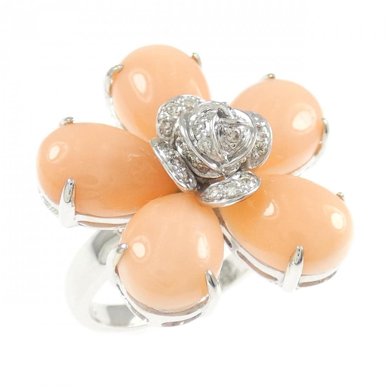 750WG フラワー サンゴ リング 13.78CT
