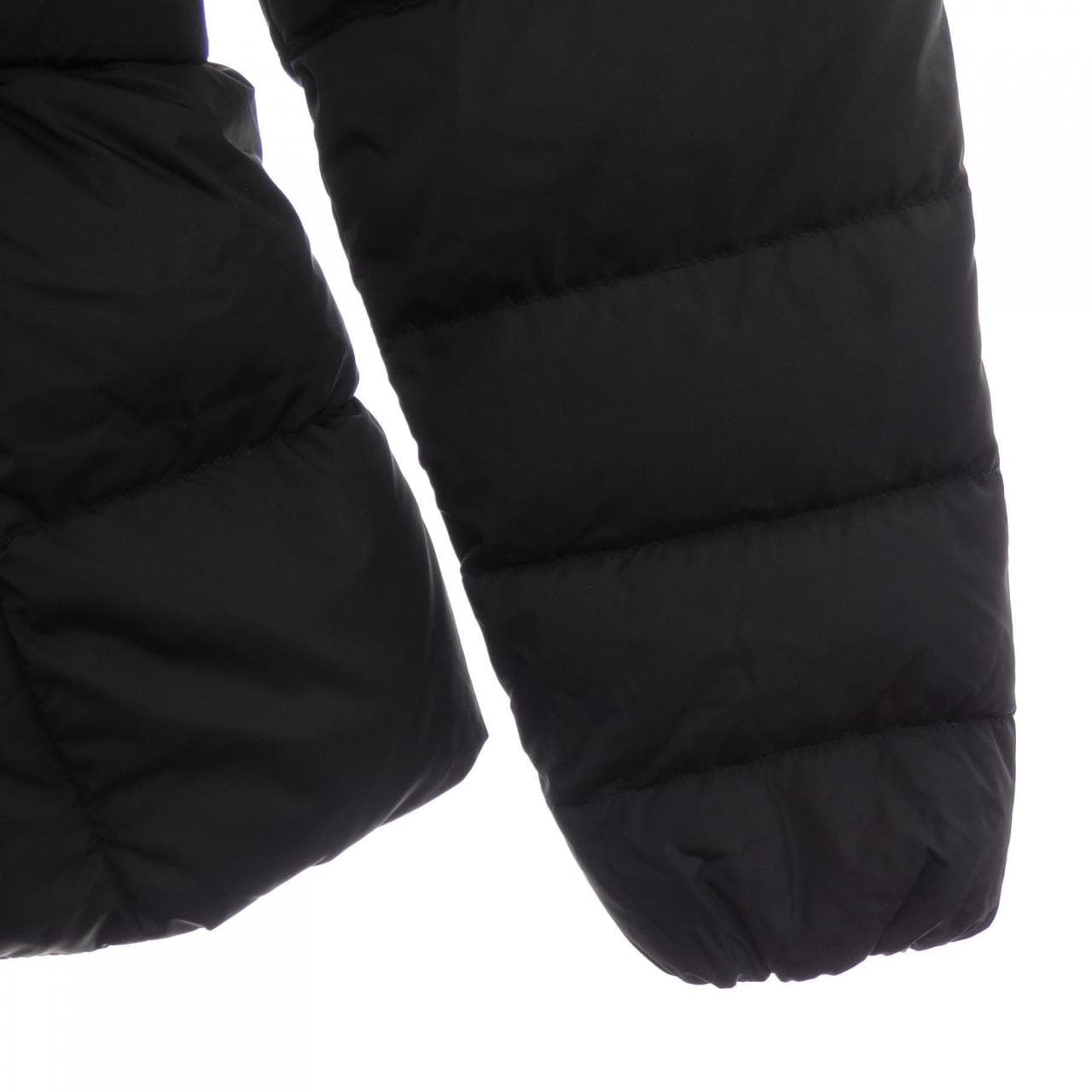 モンクレール MONCLER AVOCETTE ダウンジャケット