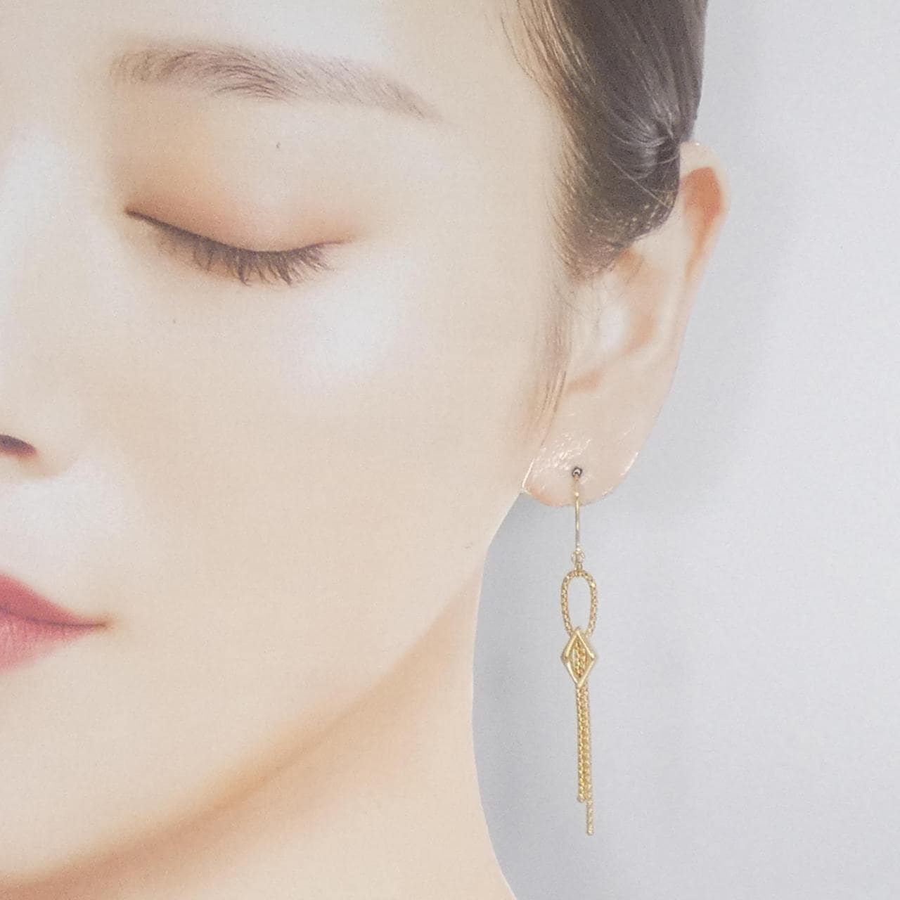 ウノアエレ 750YG ピアス