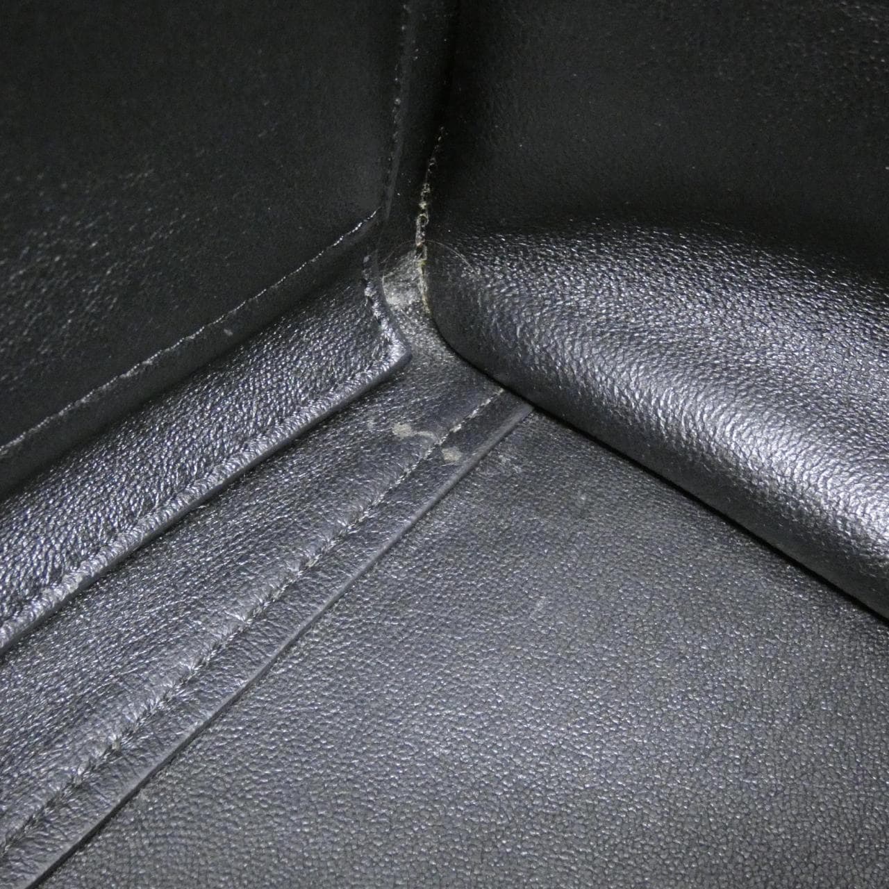 セリーヌ トラぺーズ 169543MDB バッグ