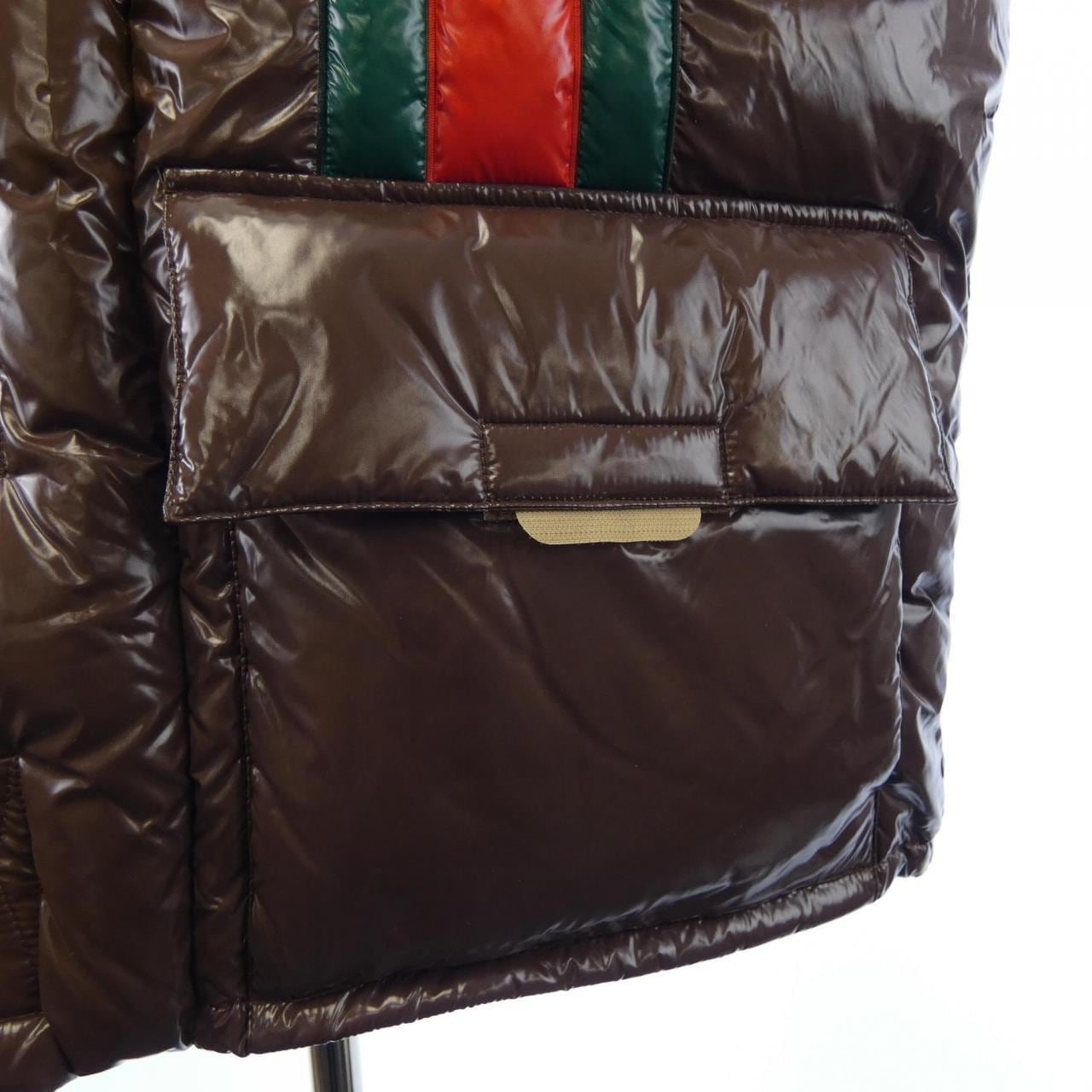 グッチ GUCCI ADIDAS 713715 ZAHET ダウンベスト