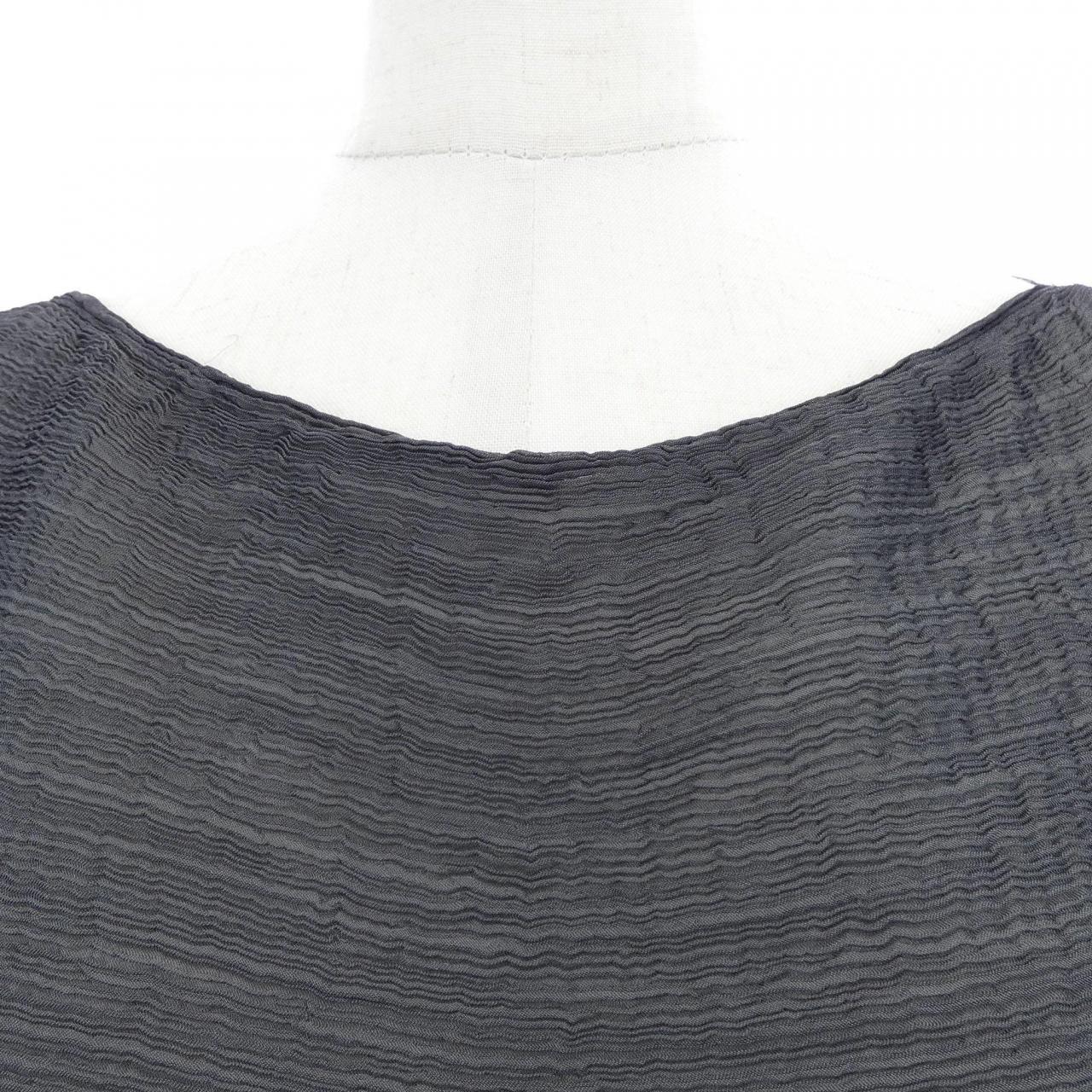 ミーイッセイミヤケ me ISSEY MIYAKE MI33FT403 トップス