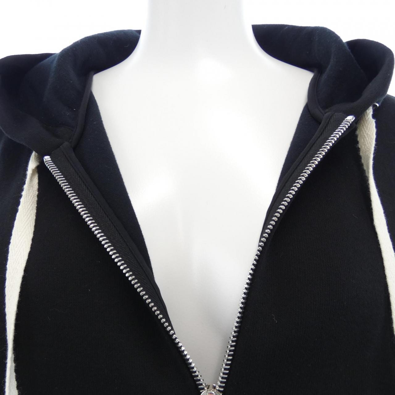 ルイヴィトン LOUIS VUITTON LVスタンプジップアップ FIST01FED パーカー