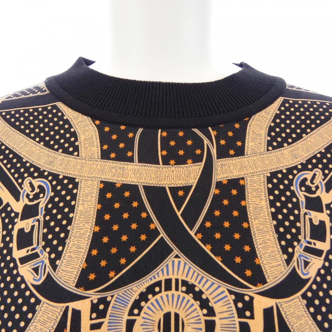 エルメス HERMES EPERON D'OR BANDANA 4H2817D4 ツイルレーヌ ニット