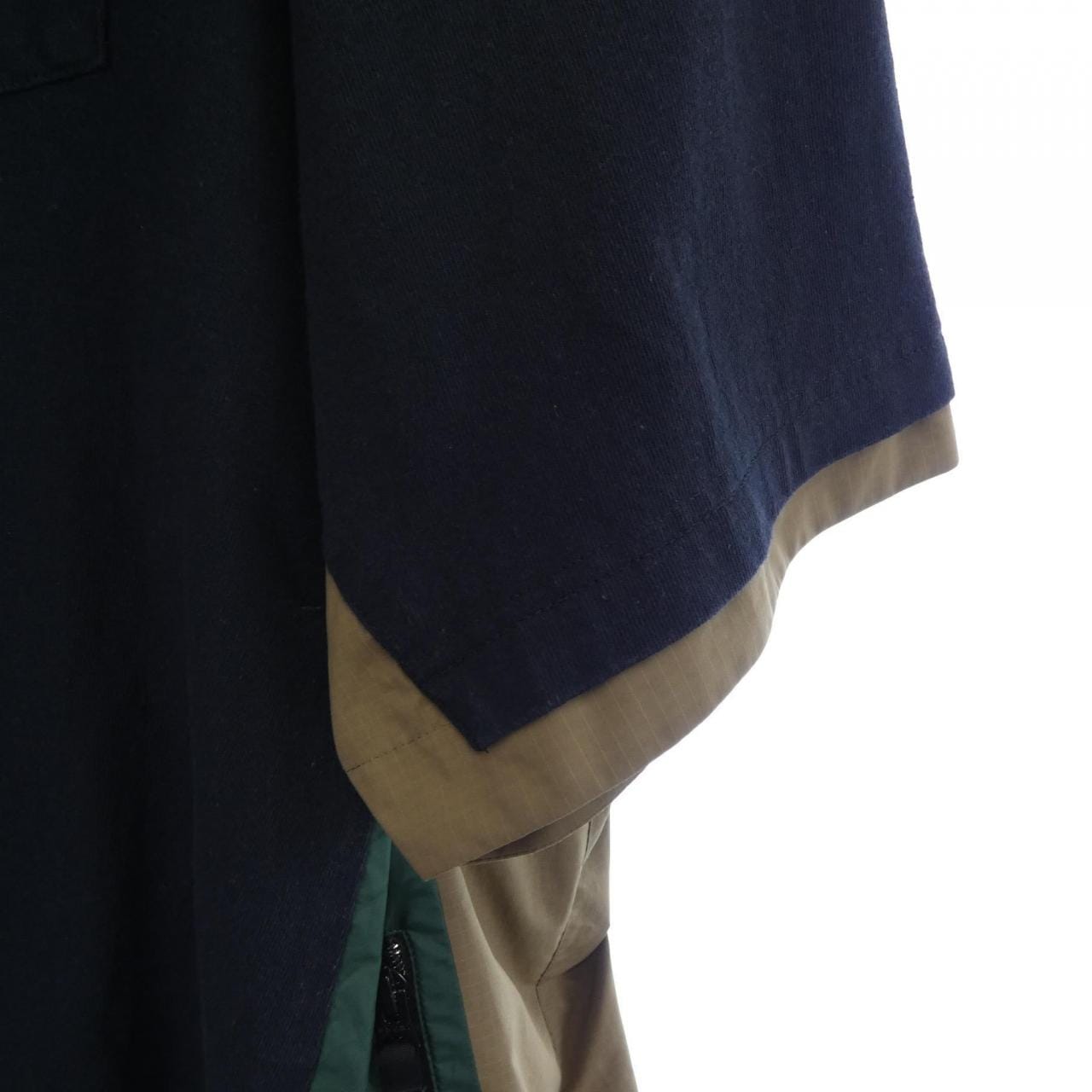 サカイ SACAI 21-02587M トップス