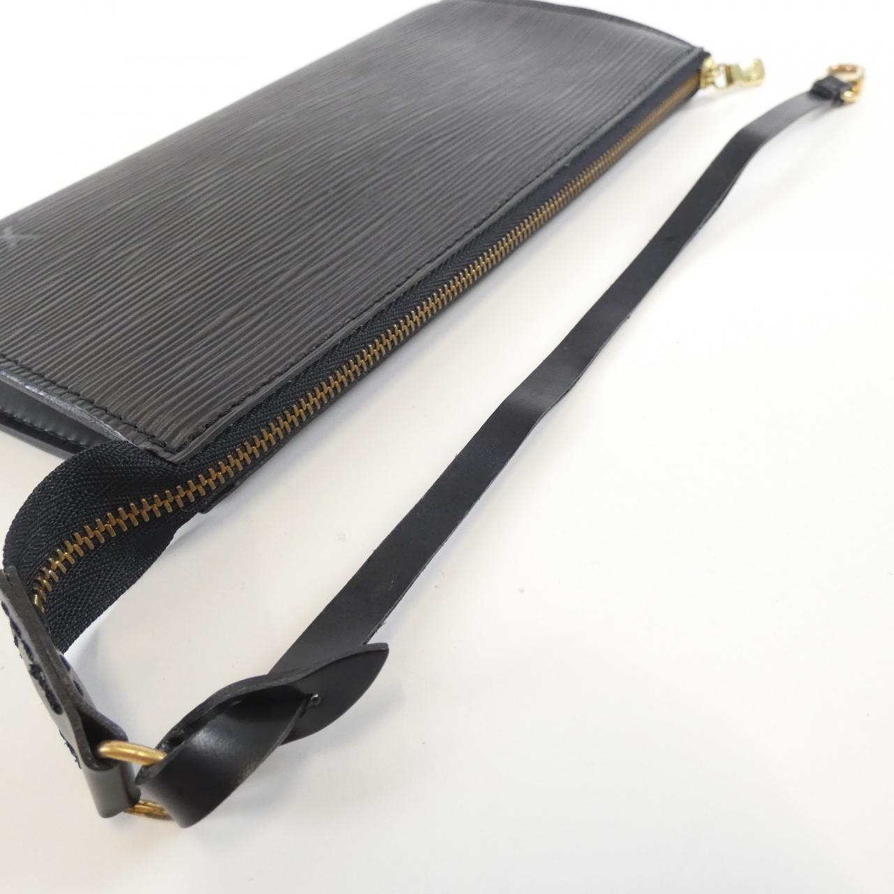 ルイヴィトン エピ ポシェット アクセソワール 24cm M52942 アクセサリーポーチ