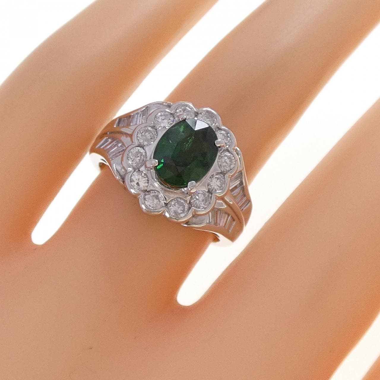 PT900 グリーンガーネット リング 1.61CT