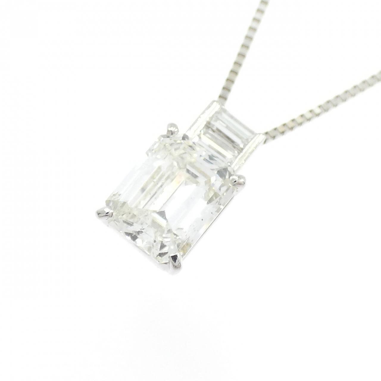 PT900/PT850 ダイヤモンド ネックレス 1.327CT J SI2 エメラルドカット