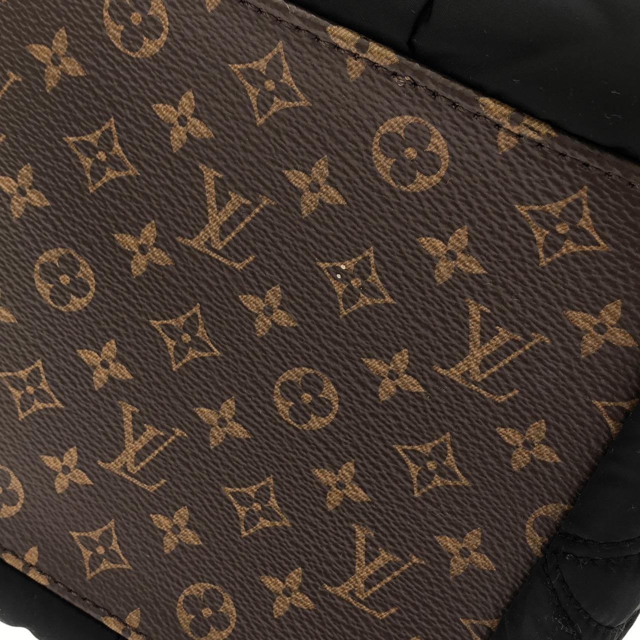 ルイヴィトン モノグラム(LVピロー) オンザゴー GM M59005 バッグ