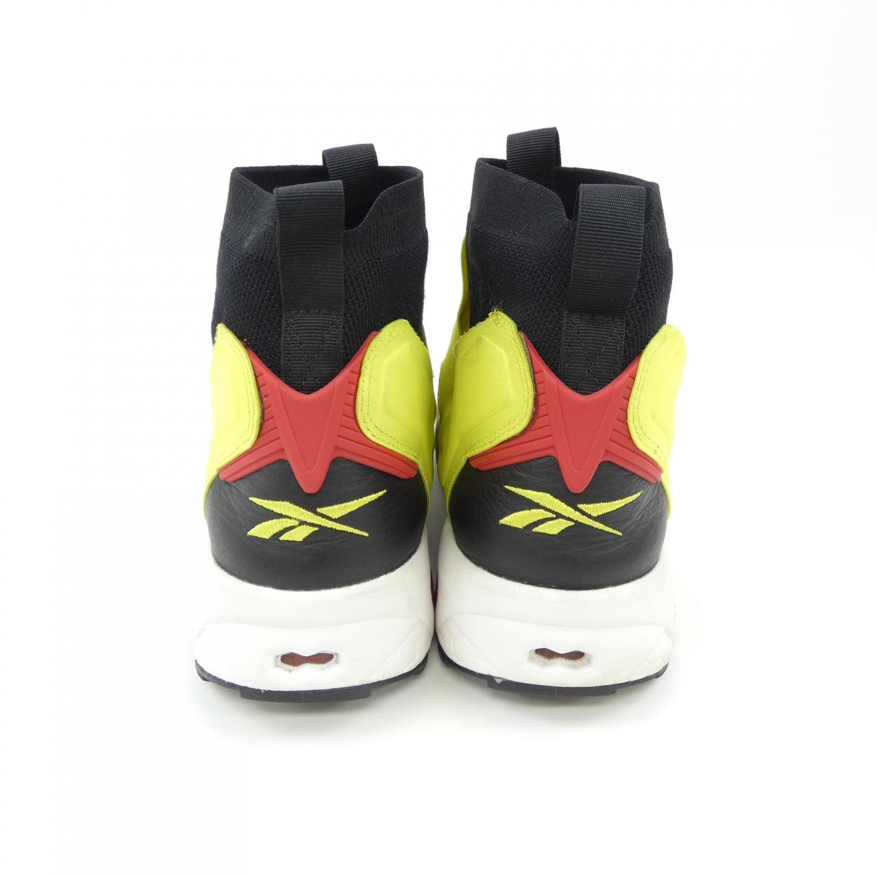 锐步REEBOK运动鞋