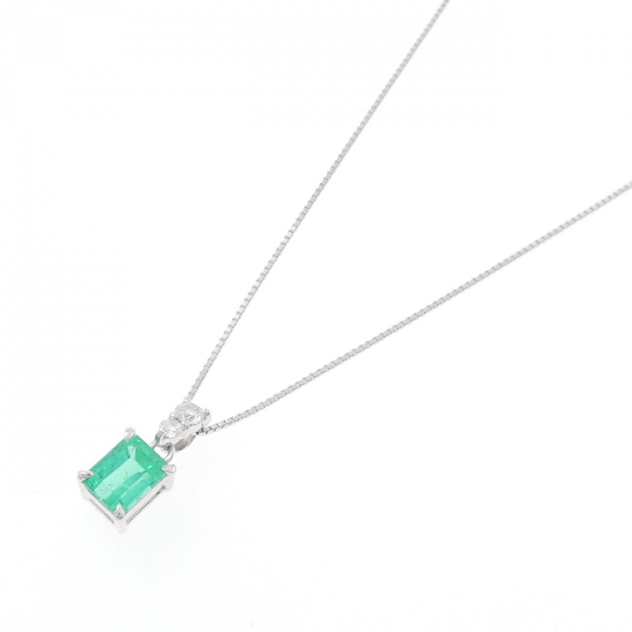 K18WG Emerald Necklace 0.70CT