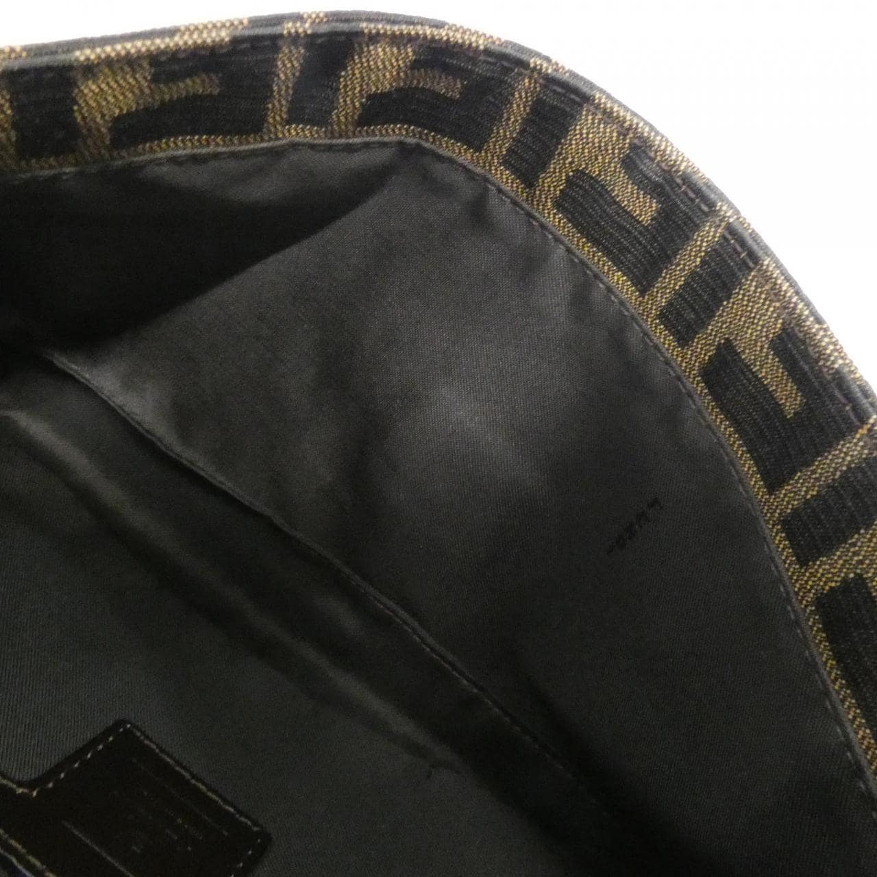 【ヴィンテージ】フェンディ バゲット 26424 ショルダーバッグ