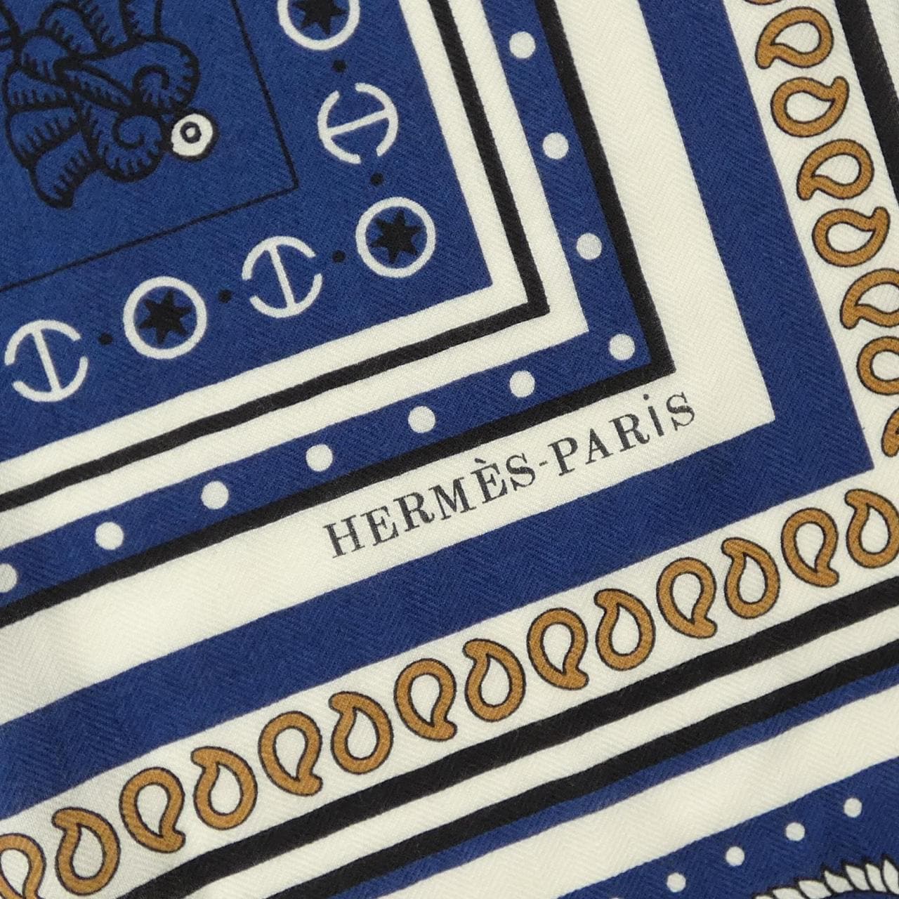エルメス HERMES TATOUAGES MARINS BANDANA H243374S カレジェアン140 ショール