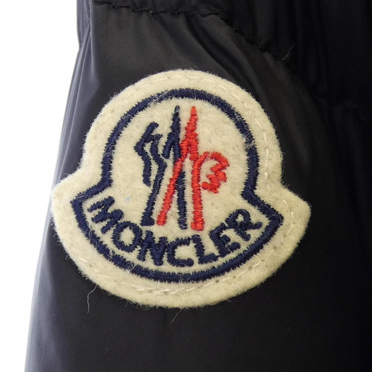 モンクレール MONCLER GOUSTAN ダウンジャケット