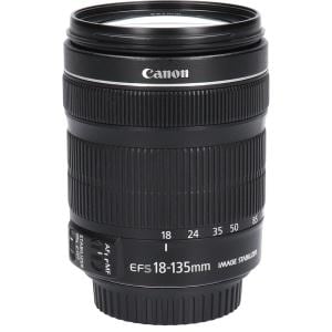 ＥＦ－Ｓ１８－１３５ｍｍ　Ｆ３．５－５．６ＩＳ　ＳＴＭ