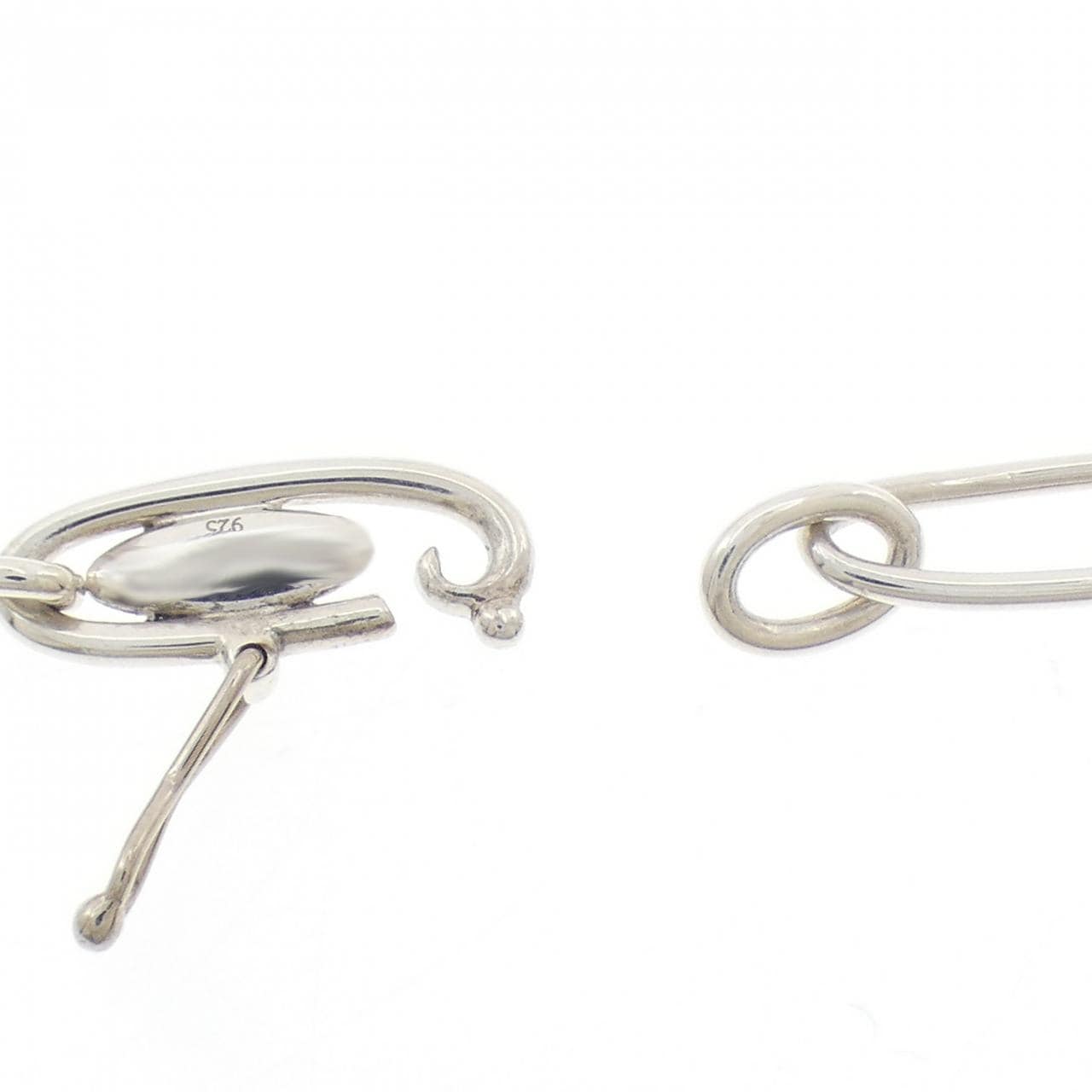 TIFFANY closed heart bracelet