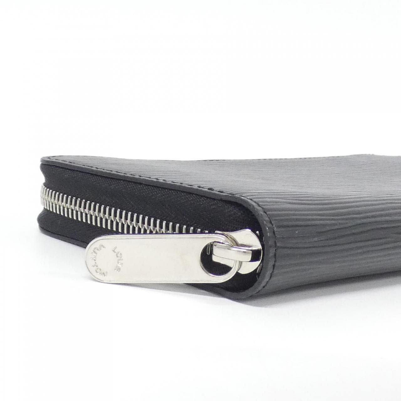 ルイヴィトン エピ ジッピー ウォレット M61857 財布