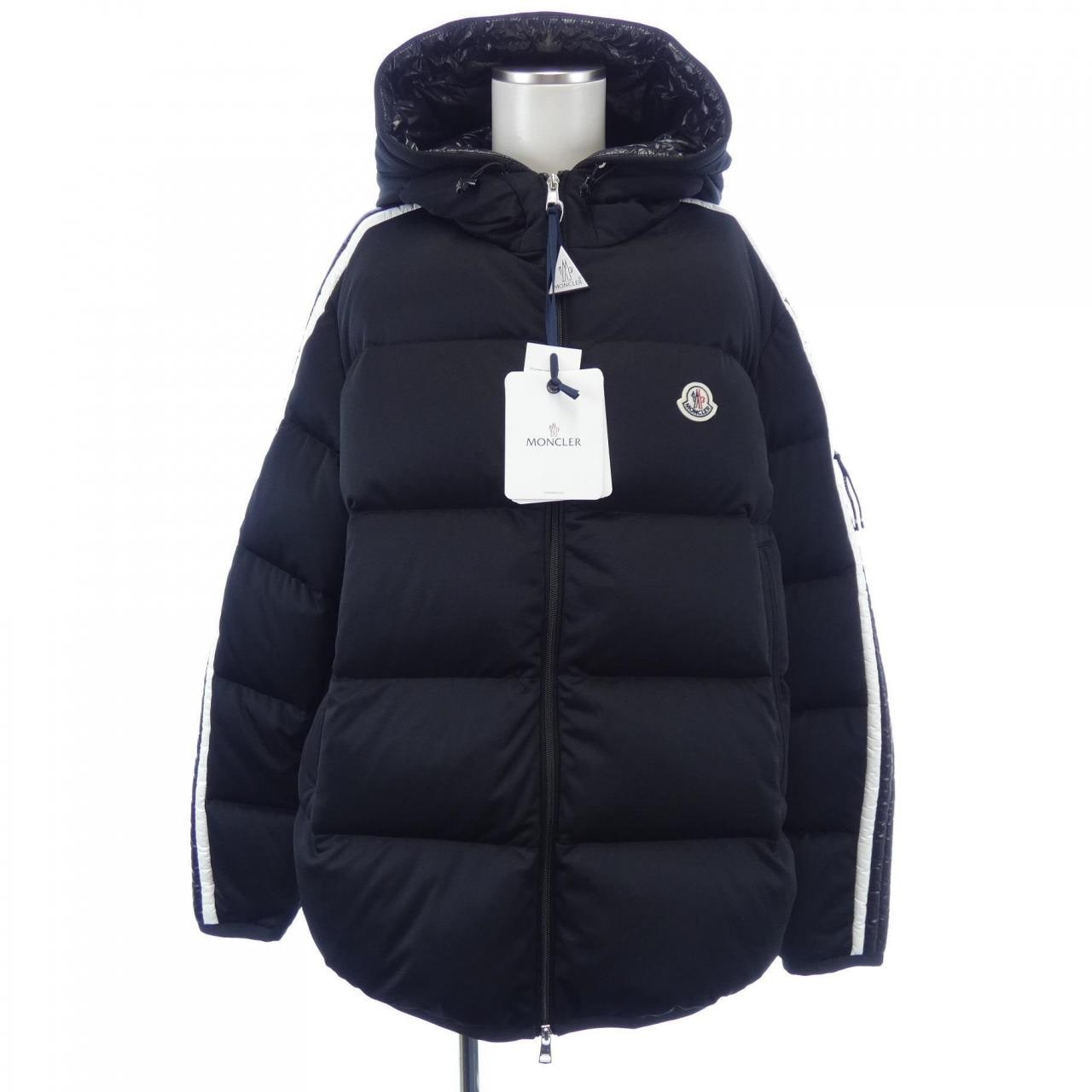 モンクレール MONCLER ダウンジャケット