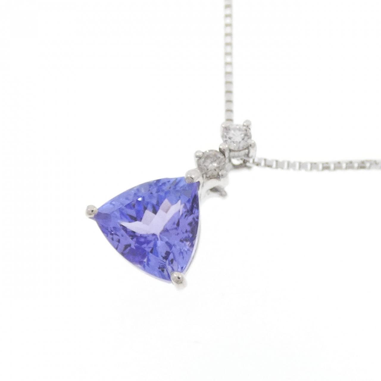 K18WG タンザナイト ネックレス 1.00CT