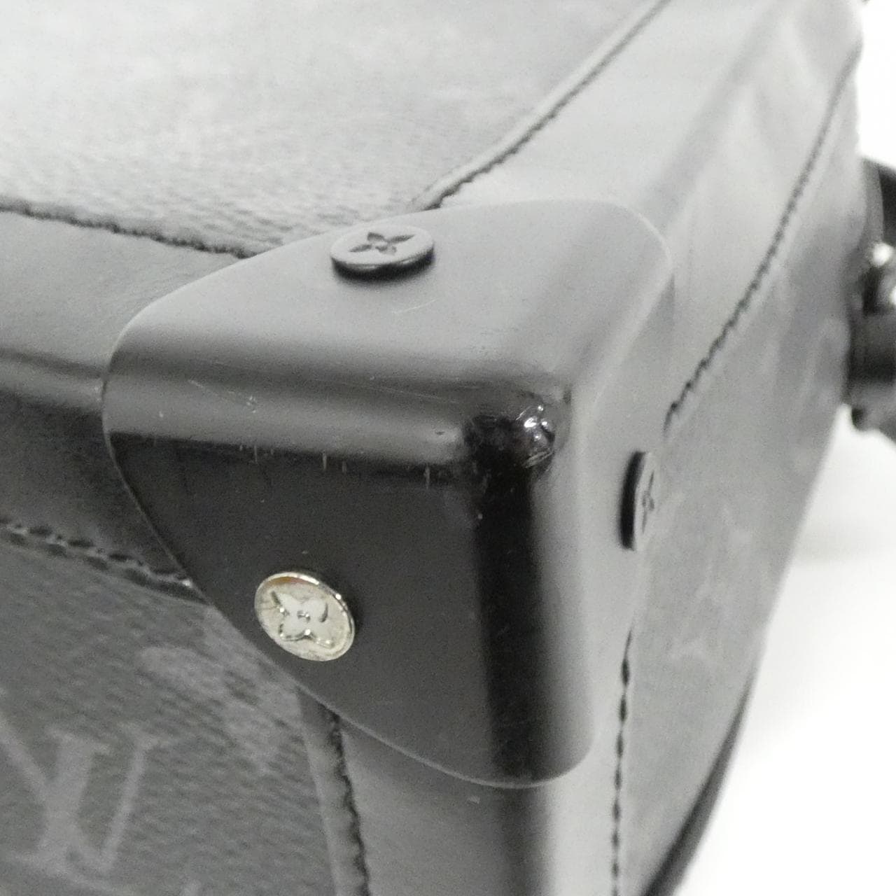 ルイヴィトン モノグラム エクリプス ソフトトランク M44730 ショルダーバッグ