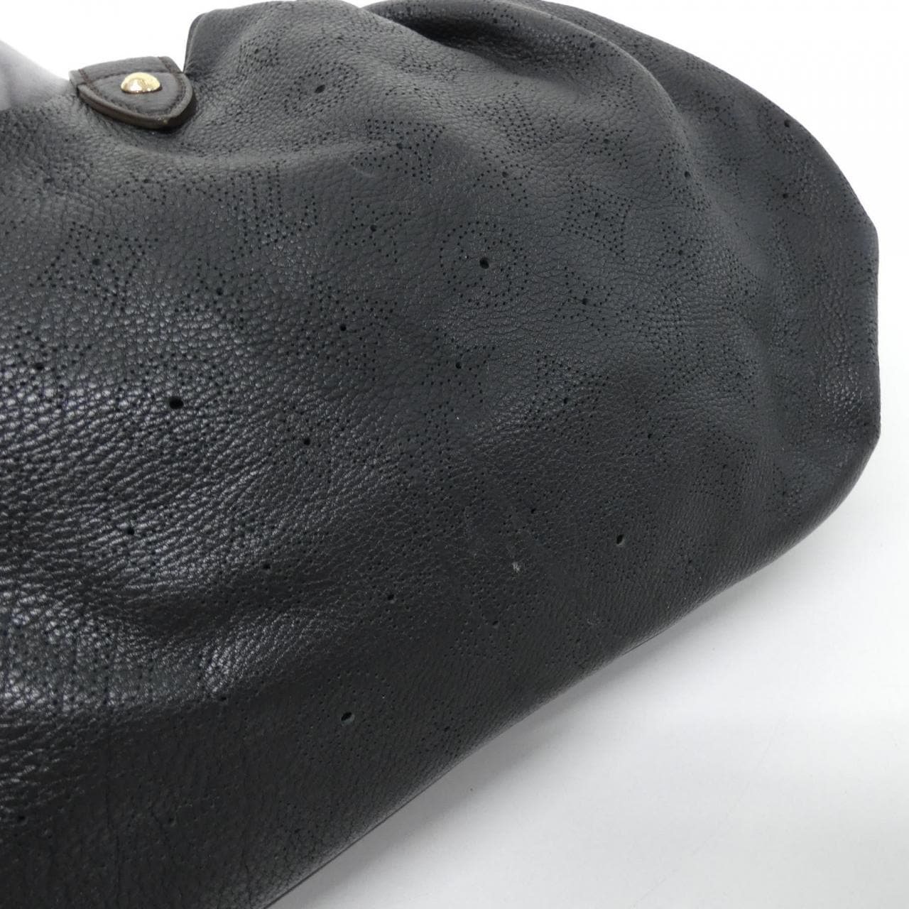 ルイヴィトン マヒナ XL M95547 ショルダーバッグ