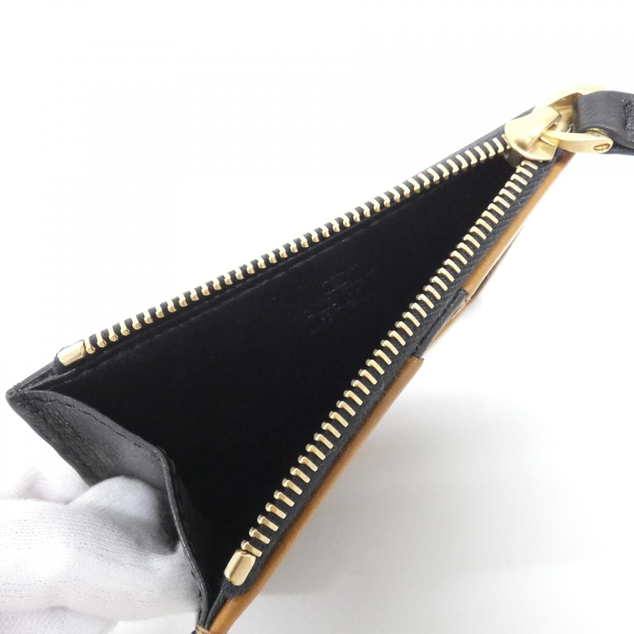 【新品】ヴァレンティノガラヴァーニ 8Y2P0AW2PTJ コインケース