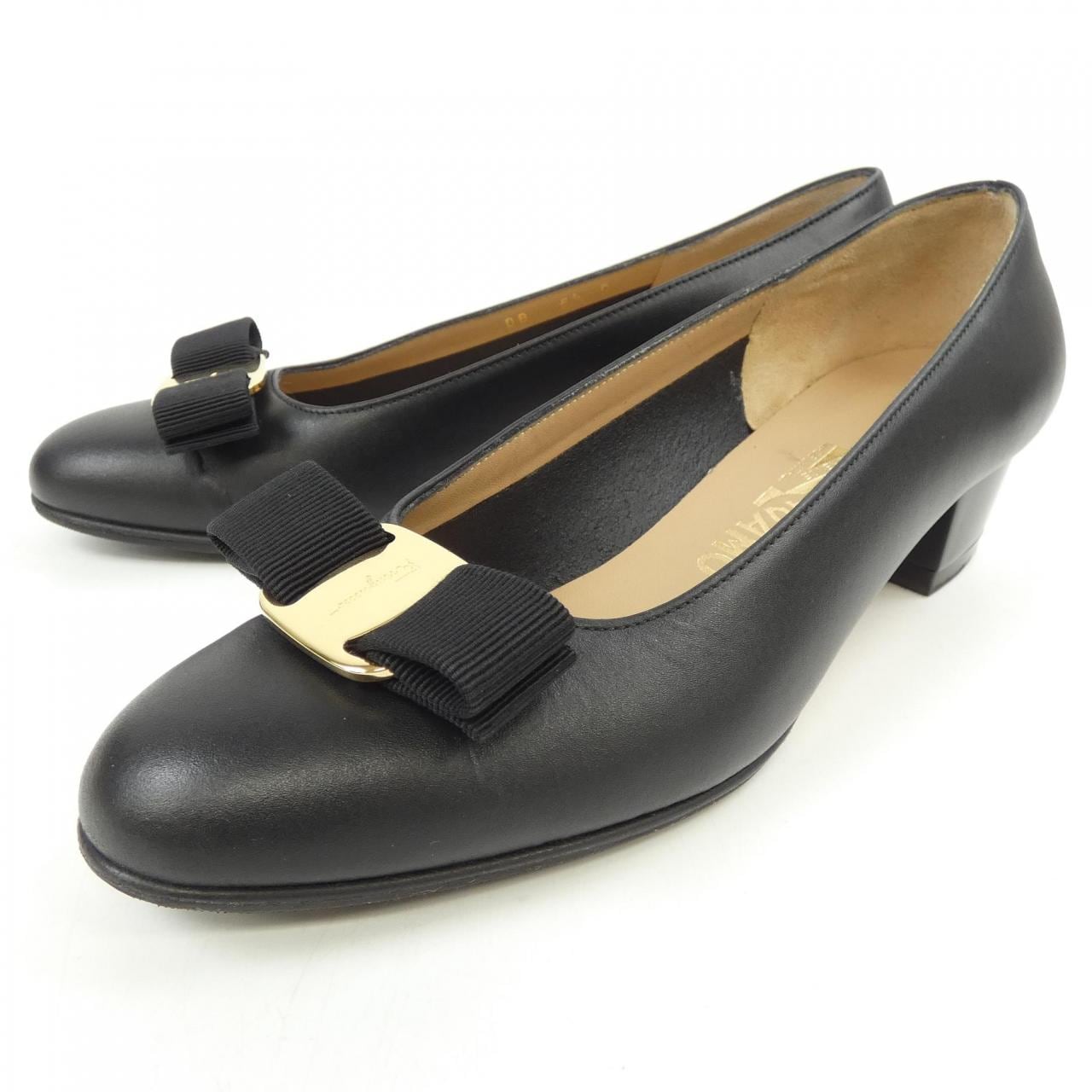 サルヴァトーレフェラガモ SALVATORE FERRAGAMO パンプス