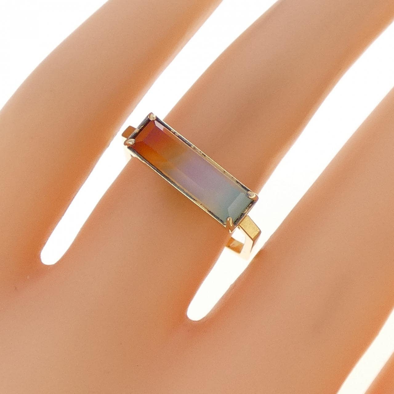 アキュート･アクセント カルセドニー リング