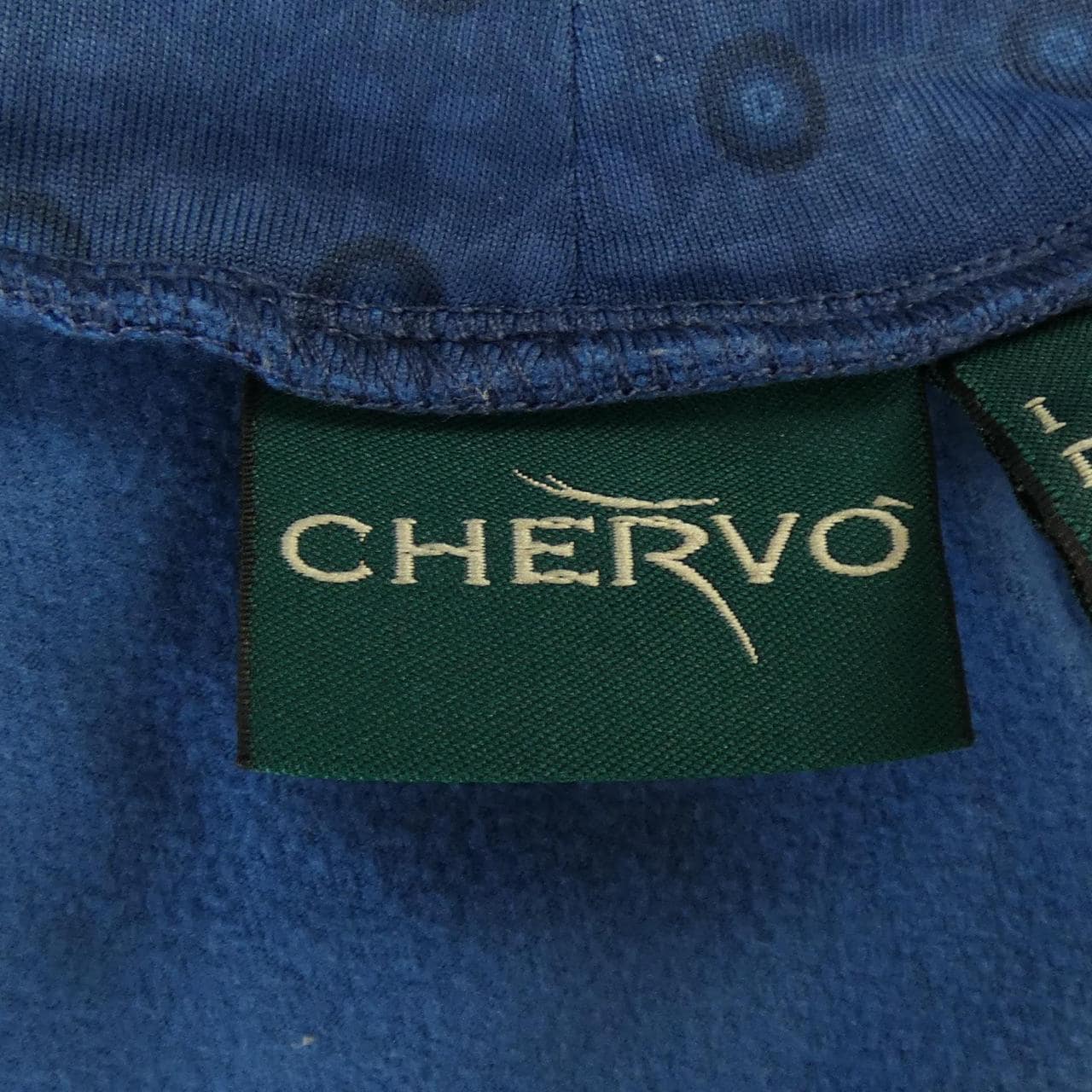 シェルボ CHERVO トップス