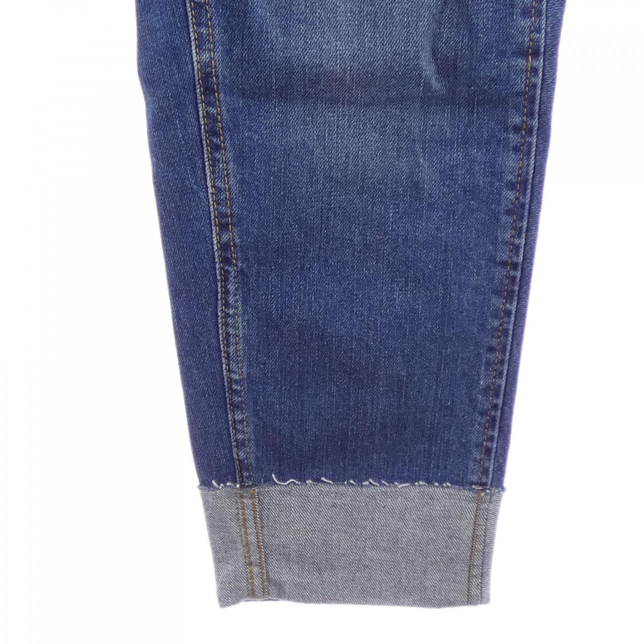 ブルネロクチネリ BRUNELLO CUCINELLI ジーンズ