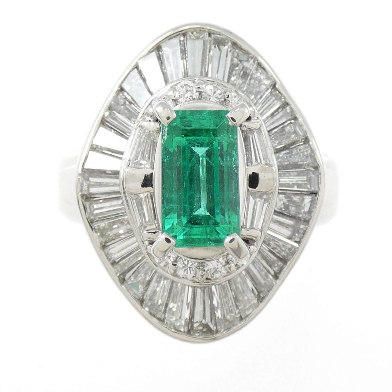PT900 エメラルド リング 0.98CT